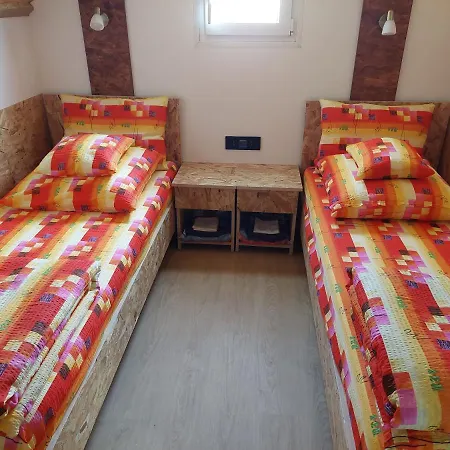 Dobra Gazda - Transit Sleep Apartment Exterior photo
